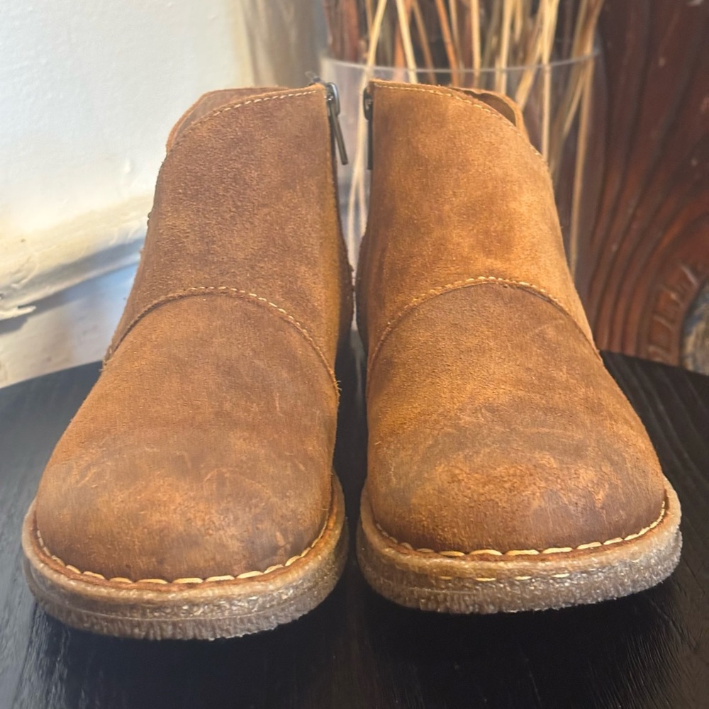 Born Suede Ankle Boots in Cognac Brown size 9